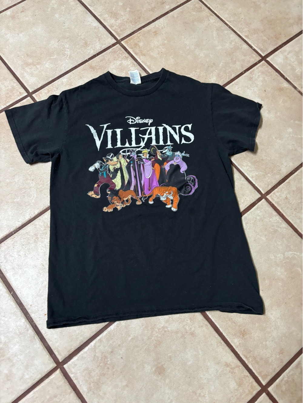 (A298) Mens Vintage 90'Disney Black Villains Graphic Tee Size Medium